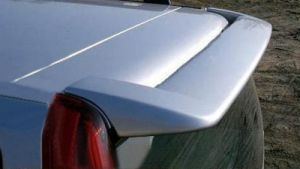 Spoiler above the rear glass. Model 2000