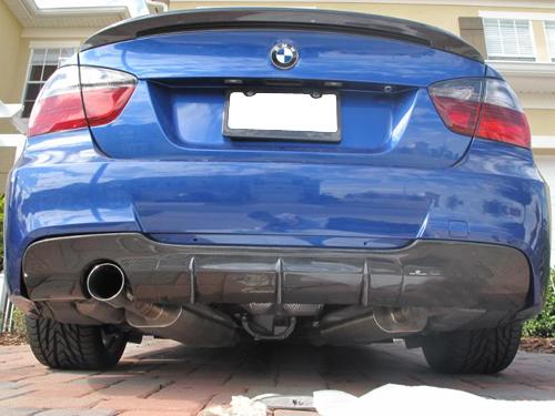 Rear bumper diffuser