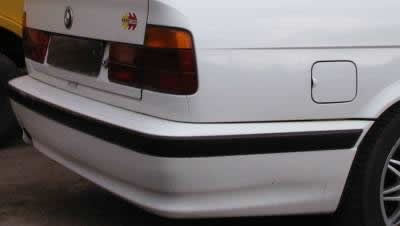 Rear spoiler