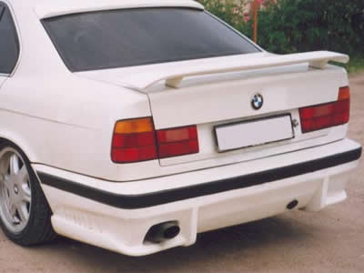 Rear spoiler