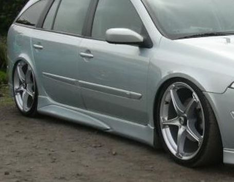 Sideskirts set.